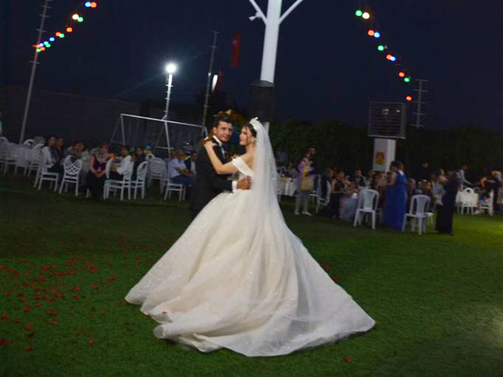 Tarsus Kır Bahçesi Düğün Salonu